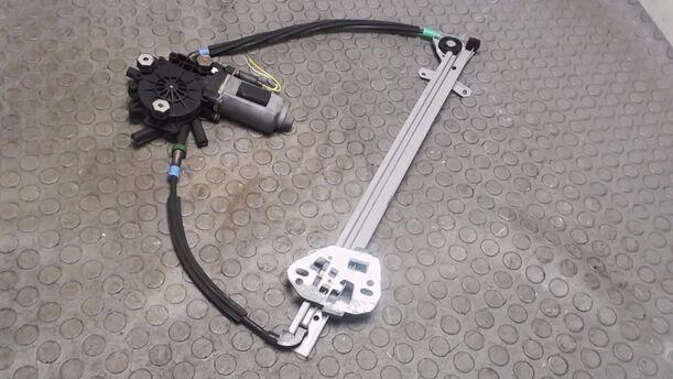 Foto: FENSTERHEBER ELEKTR VORN LINKS (4/5-TÜRER) eines Ford Escort 16V Exclusive