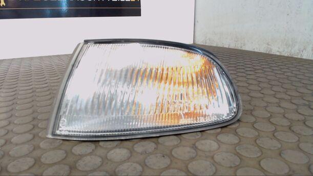 Foto: BLINKLEUCHTE / BLINKER VORN LINKS eines Honda Civic 1.3 Exclusive