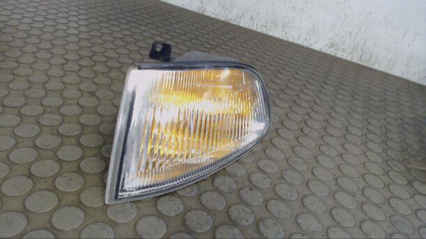 Foto: BLINKLEUCHTE / BLINKER VORN LINKS eines Honda Civic 1.3 Exclusive