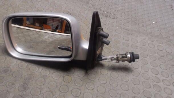 Foto: AUSSENSPIEGEL LINKS MECH. INNENVERSTBAR eines Skoda Felicia Combi 1.3 SE