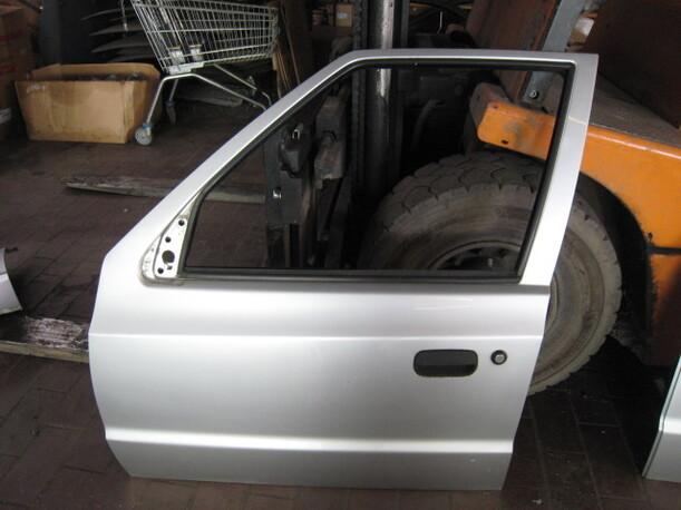 Foto: TÜR VORNE LINKS eines Skoda Felicia Combi 1.3 SE