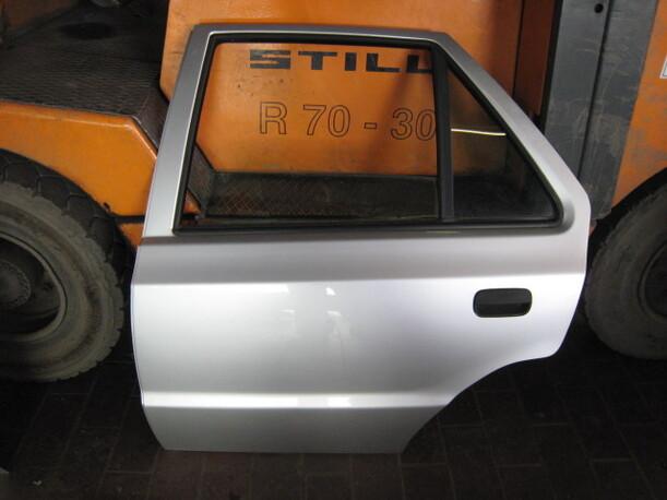 Foto: TÜR HINTEN LINKS eines Skoda Felicia Combi 1.3 SE