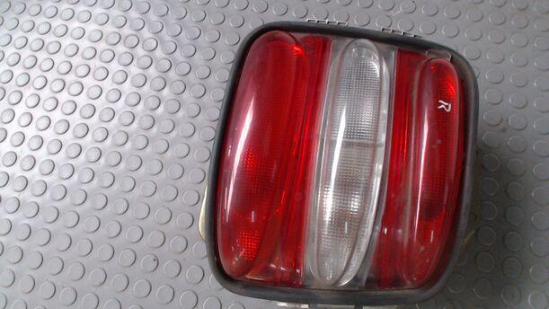 Foto: HECKLEUCHTE / RÜCKLICHT RECHTS eines Fiat Brava 1.4 12V SE