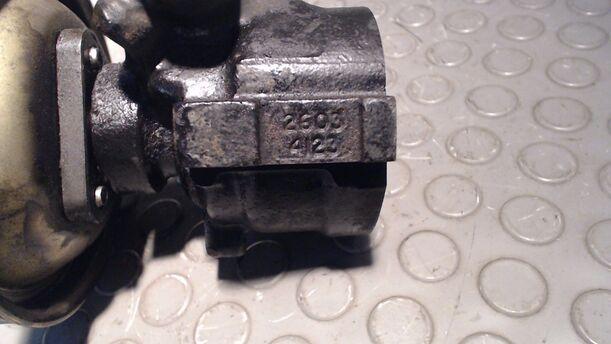 Foto: LENKGETRIEBEPUMPE eines Fiat Brava 1.4 12V SE