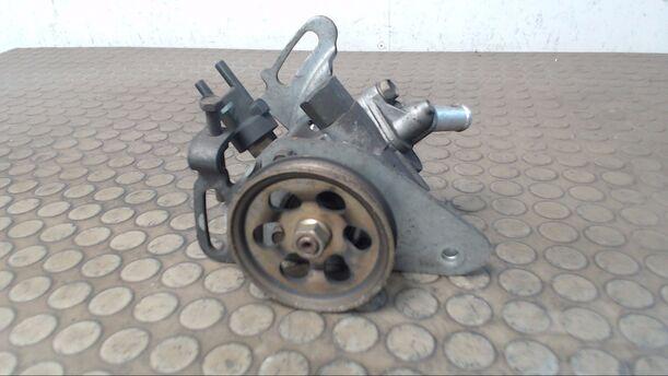 Foto: LENKGETRIEBEPUMPE eines Daihatsu Charade SE