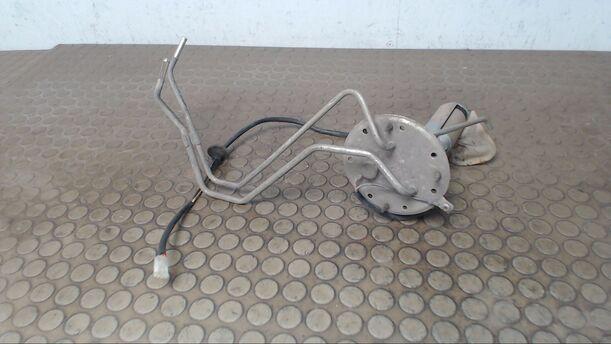 Foto: KRAFTSTOFFPUMPE eines Daihatsu Charade SE