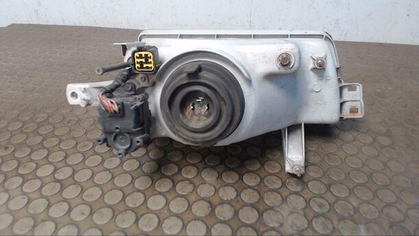 Foto: SCHEINWERFER LINKS eines Daihatsu Charade Exclusive