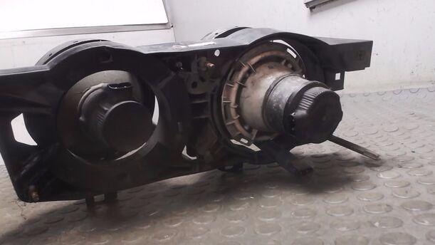 Foto: DOPPELSCHEINWERFER LINKS (HELLA) eines BMW 525i SE
