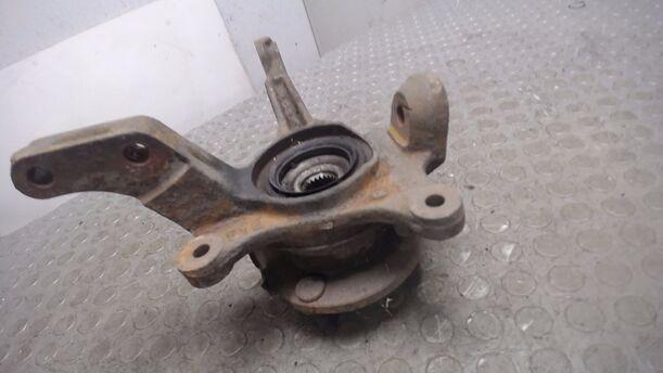Foto: ACHSSCHENKEL VORNE RECHTS ( OHNE ABS ) eines Nissan Micra 1.0 SE