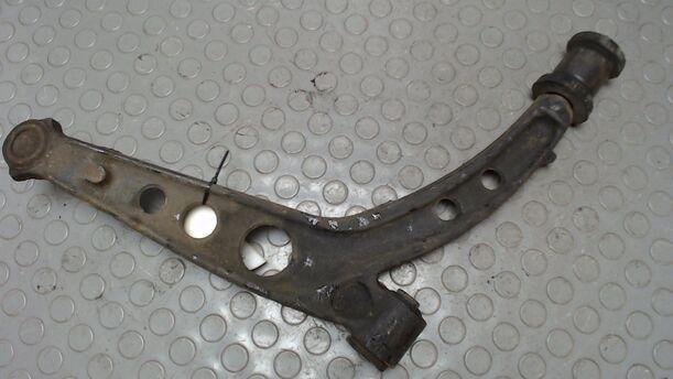 Foto: QUERLENKER LINKS eines Fiat Cinquecento 0.9 SE