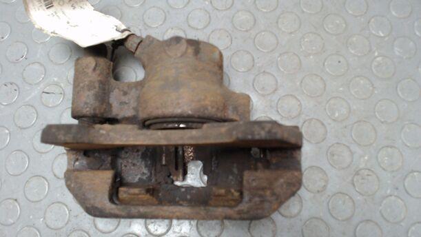 Foto: BREMSSATTEL VORN LINKS eines Fiat Cinquecento 0.9 SE