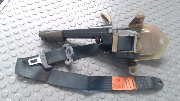 Foto: SICHERHEITSGURT VORN LINKS (4/5-TÜRER) eines Fiat Brava 1.4 12V SE