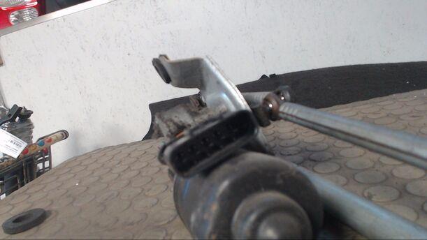Foto: SCHEIBENWISCHERMOTOR VORN eines Opel Tigra 1.4i 16V SE