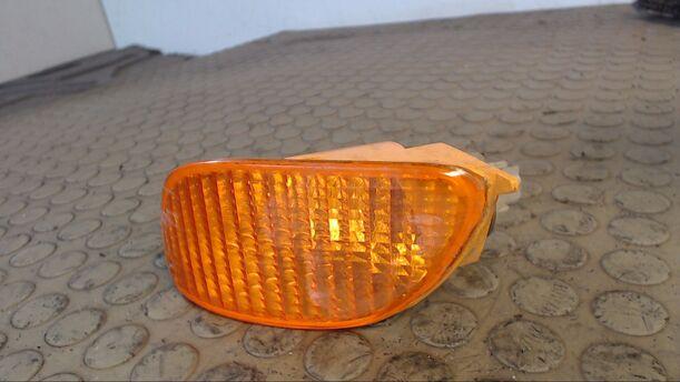 Foto: BLINKER VORN LINKS eines Ford Focus SE