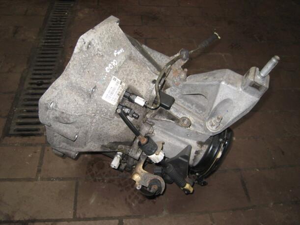 Foto: SCHALTGETRIEBE 5-GANG eines Ford Focus SE