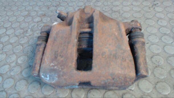Foto: BREMSSATTEL VORN LINKS eines Audi 80 SE