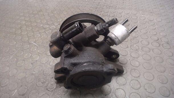 Foto: LENKGETRIEBEPUMPE eines Toyota Corolla 1.4 SE