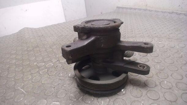Foto: LENKGETRIEBEPUMPE eines Toyota Corolla 1.4 SE