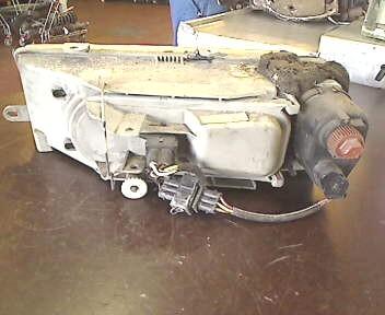 Foto: SCHEINWERFER KOMPLETT RECHTS R eines Seat Toledo 1.6i SE