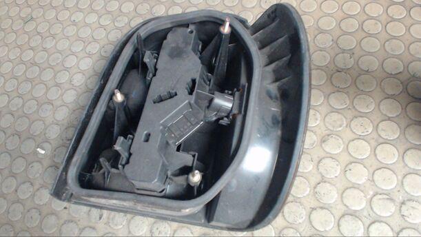 Foto: HECKLEUCHTE / RÜCKLICHT LINKS eines VW Polo 50 SE
