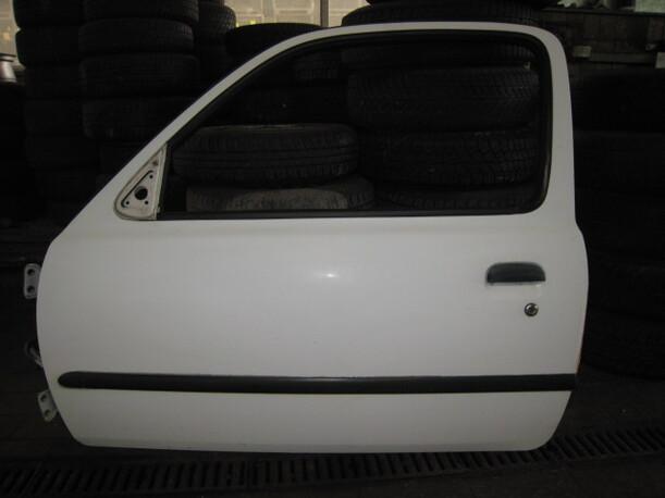 Foto: TÜR VORNE LINKS (2/3-Türer) eines Nissan Micra 1.0