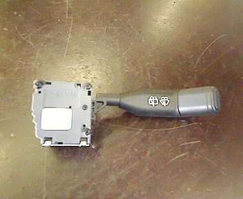 Foto: KOMBISCHALTER SEITLICH R eines Renault R 19 1.8s