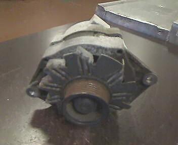 Foto: LICHTMASCHINE eines Renault R 19 1.8s
