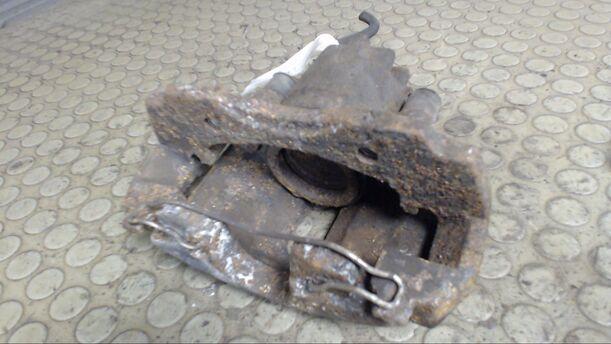 Foto: BREMSSATTEL VORN RECHTS eines Ford Scorpio Turnier