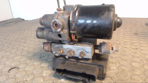 Foto: HAUPTBREMSAGGREGAT ABS eines Ford Scorpio Turnier