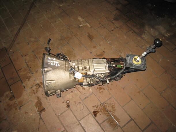 Foto: SCHALTGETRIEBE 5-GANG eines Ford Scorpio Turnier