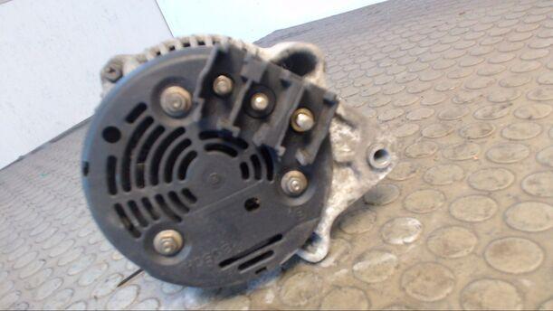 Foto: LICHTMASCHINE (BOSCH) eines Ford Scorpio Turnier