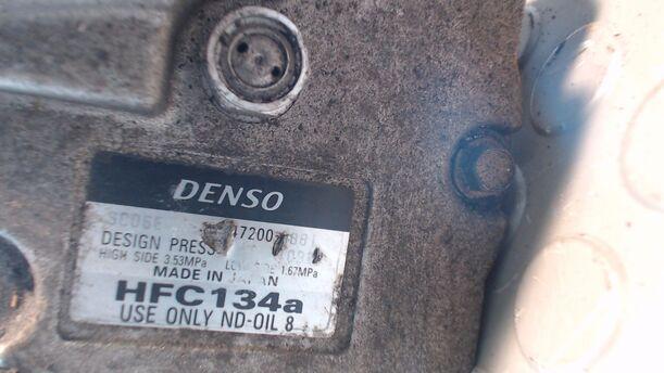 Foto: KOMPRESSOR KLIMAANLAGE eines Daihatsu Sirion