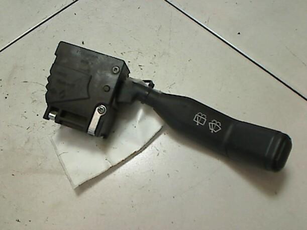 Foto: SCHEIBENWISCHERSCHALTER eines Renault Clio