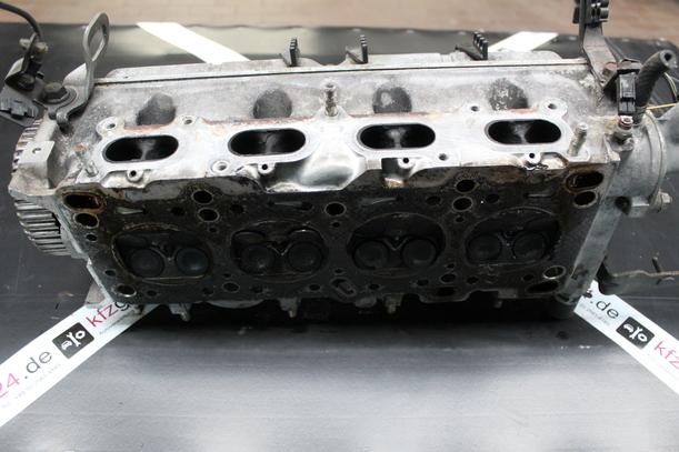 Foto: ZYLINDERKOPF eines Mazda 121 16V