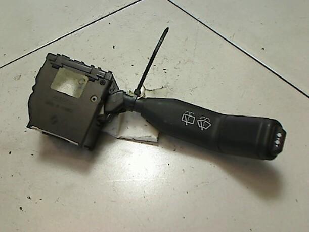 Foto: KOMBISCHALTER R eines Renault Clio 1.2