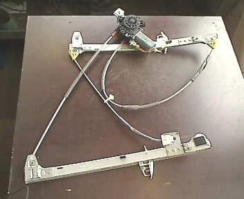 Foto: FENSTERHEBER ELEKTRISCH VL eines Citroen Xsara  Coupe 1.8i