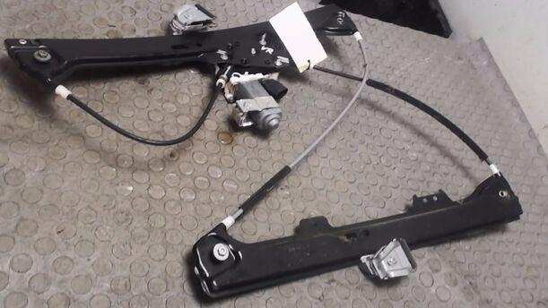 Foto: FENSTERHEBER ELEKTR. VORN RECHTS eines BMW 530d