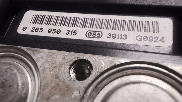 Foto: HAUPTBREMSAGGREGAT ABS eines BMW 530d