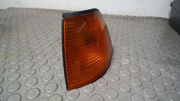 Foto: BLINKER LINKS eines BMW 318i