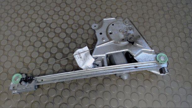 Foto: FENSTERHEBER HINTEN RECHTS eines Audi A6 Avant 2.8 quattro