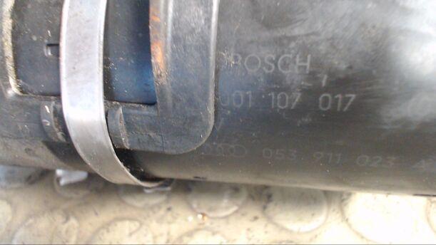 Foto: ANLASSER / STARTER BOSCH eines AUDI 80 AVANT 1,6