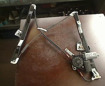 Foto: FENSTERHEBER MIT MOTOR VL eines Ford Mondeo 1.8