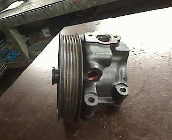 Foto: LENKGETRIEBEPUMPE eines Ford Mondeo 1.8