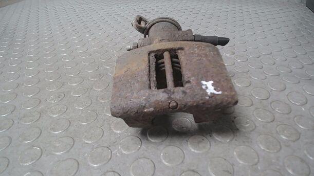 Foto: BREMSSATTEL HINTEN LINKS ( BREMBO ) eines Renault R 21 Nevada