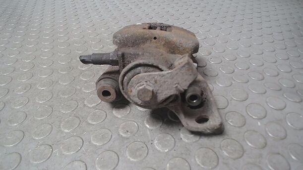 Foto: BREMSSATTEL HINTEN LINKS ( BREMBO ) eines Renault R 21 Nevada