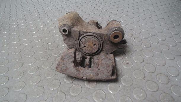 Foto: BREMSSATTEL HINTEN RECHTS ( BREMBO ) eines Renault R 21 Nevada