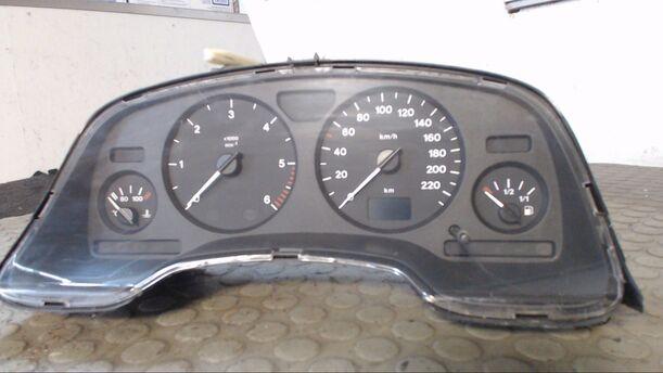 Foto: TACHOEINHEIT eines Opel Zafira 2.2 DTI