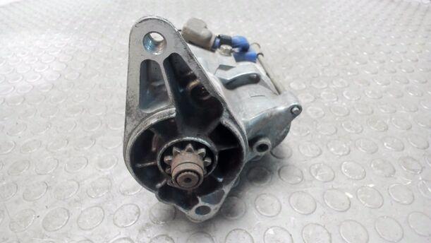 Foto: ANLASSER / STARTER DENSO eines Toyota Carina II Liftback GL