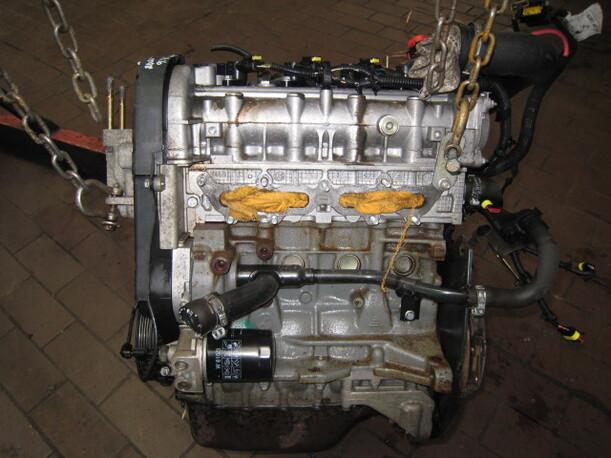 Foto: MOTOR 188A5000 eines Fiat Stilo 1.2 16V GL