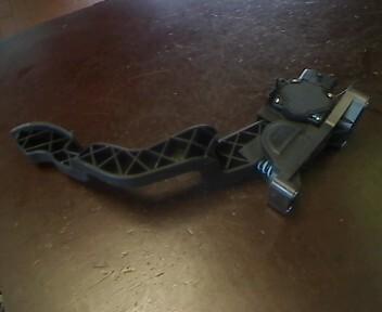 Foto: GASPEDAL eines Fiat Stilo 1.2 16V GL